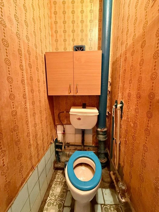 Продам 2х комнатную квартиру в Днепровском районе.