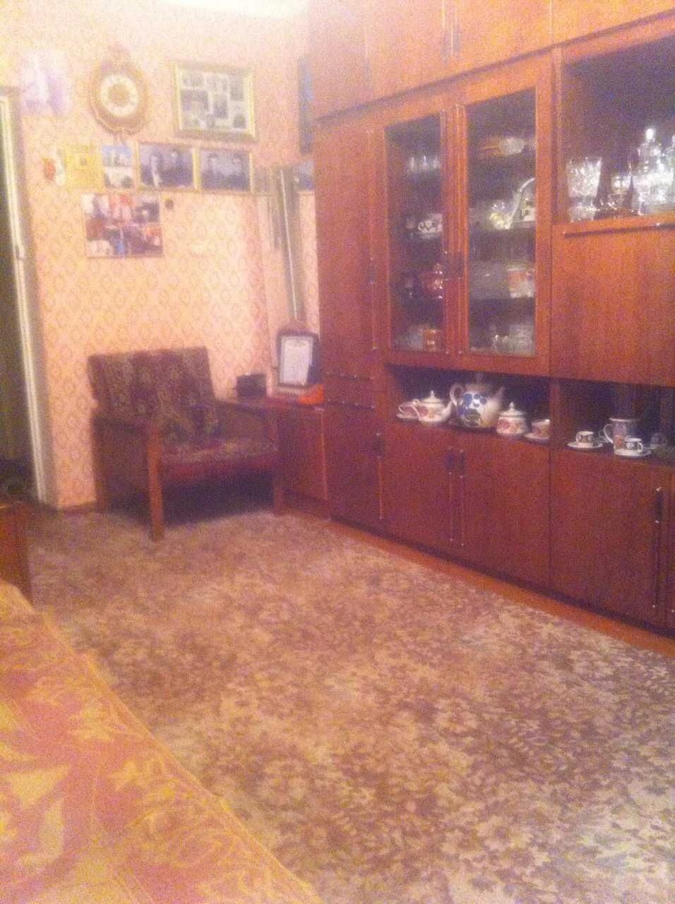 Продам трехкомнатную квартиру