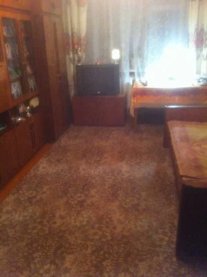 Продам трехкомнатную квартиру