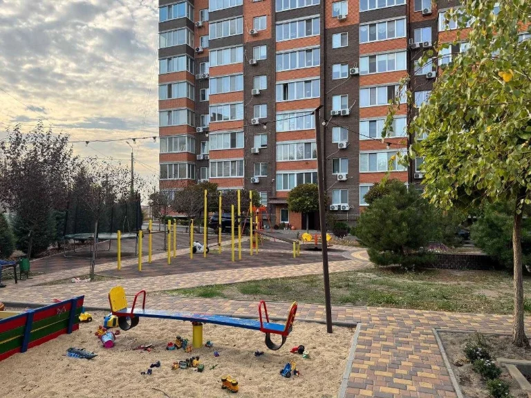 Продаж 3к квартири 83.2 кв