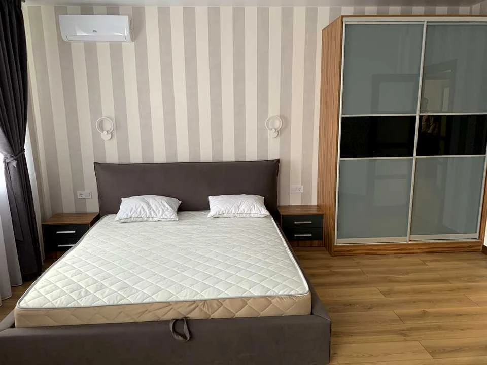 Квартира. Київ, Андрія Аболмасова вул.