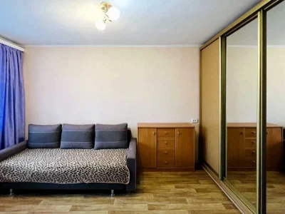 Квартира. Київ, Кловський узвіз