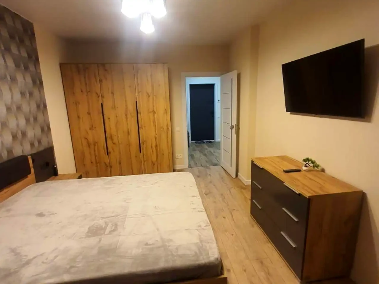 Оренда квартири 1-кімн. 44 м² 16/25 пов.