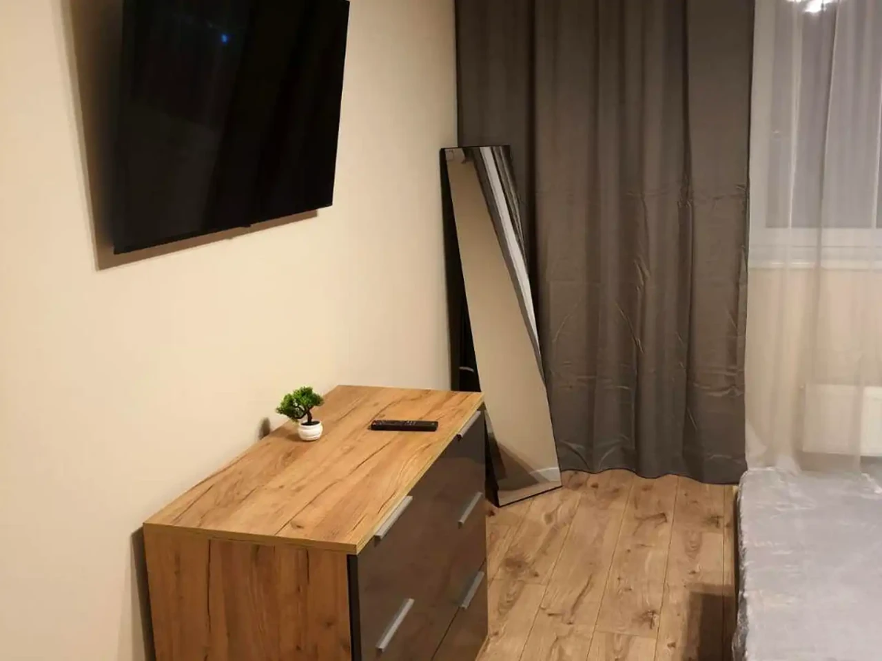 Оренда квартири 1-кімн. 44 м² 16/25 пов.