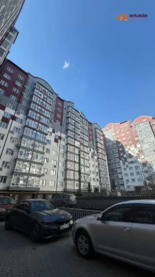 Світла КВАРТИРА з ГАРДЕРОБНОЮ у ЖК Містечко Центральне