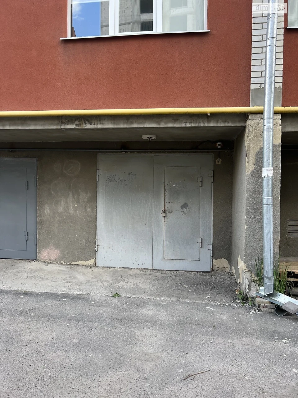 Продаж Місце в гаражному кооперативі Дружба