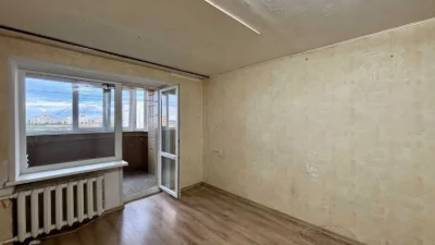 Продаж теплоі 1 кім.квартири, вул. Новаторів 10, цегляний бу