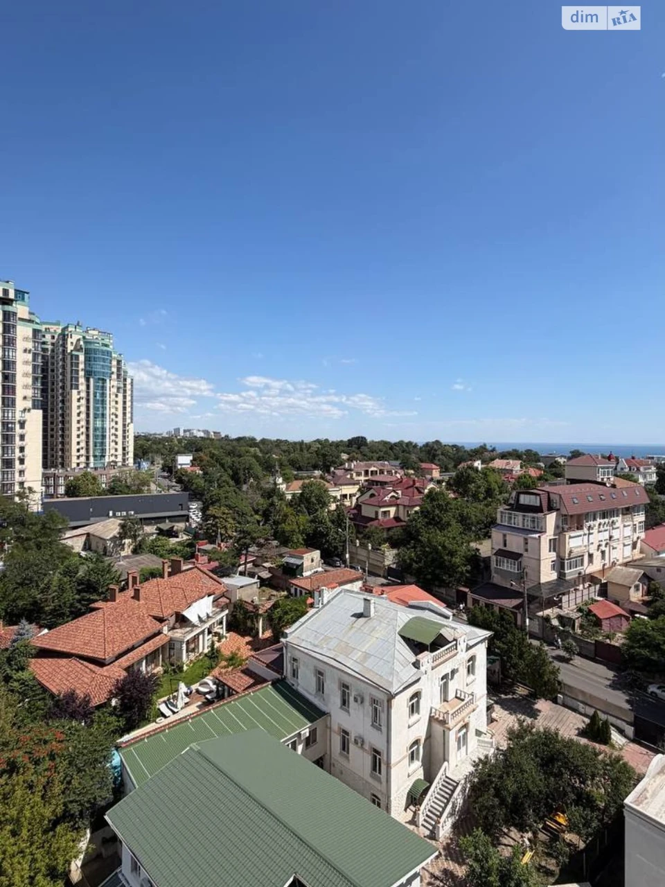 Продажа квартиры Золотой Берег.