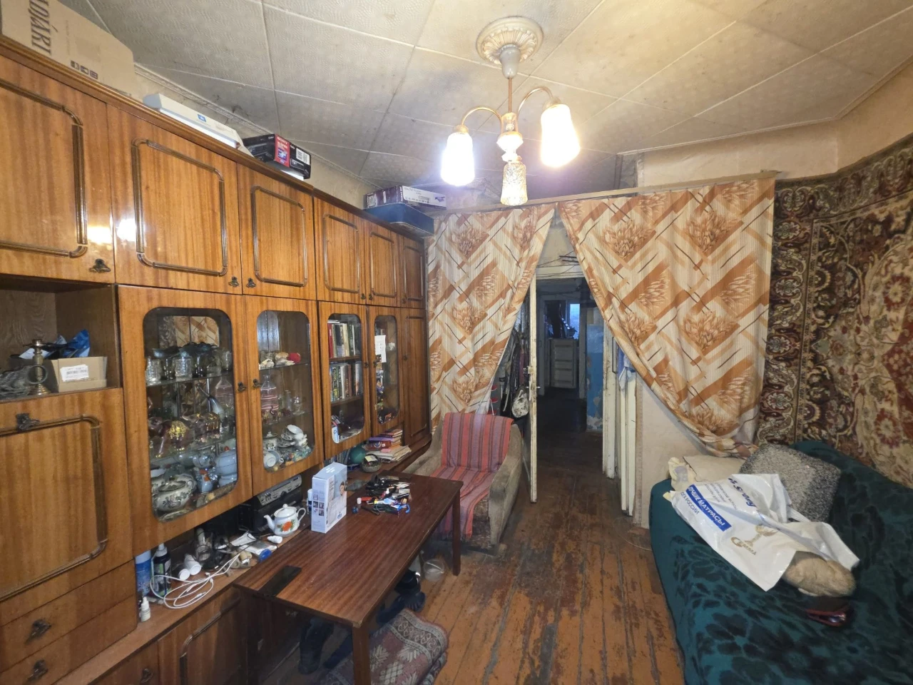 Продам гостинку на Новых домах В. Мельникова