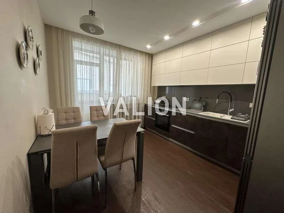 Продаж 3-кімнатної квартири на просп.Бажана Миколи, 14