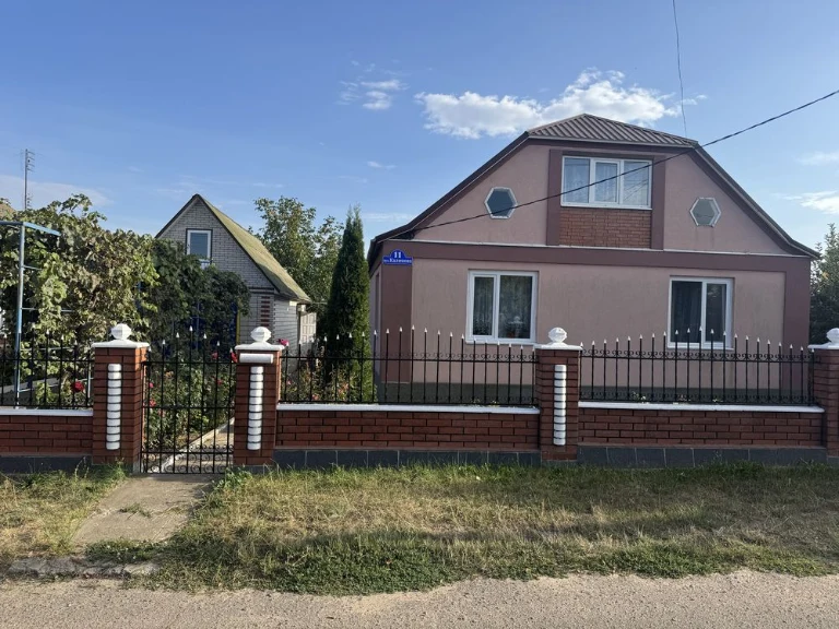 Добротний будинок