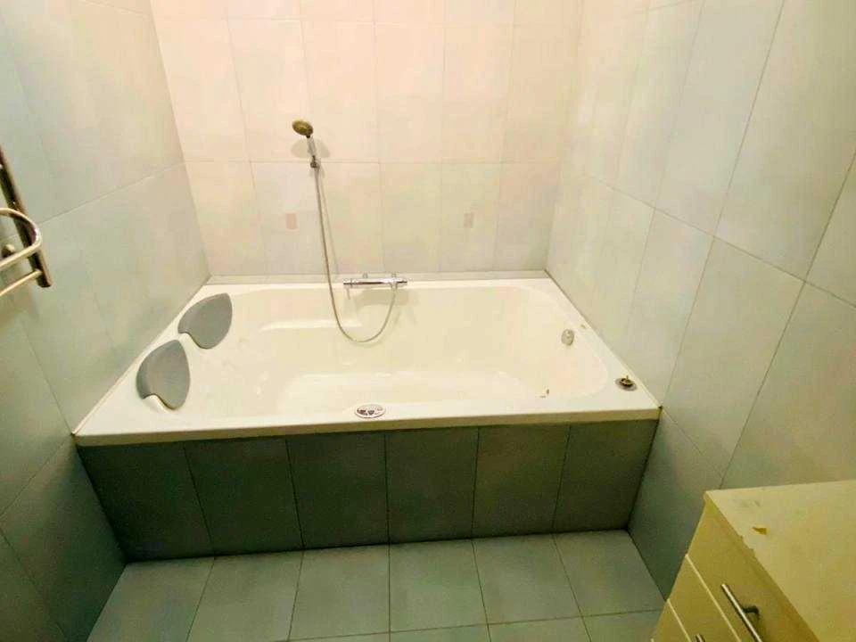 Квартира. Київ, Миколи Бажана просп.