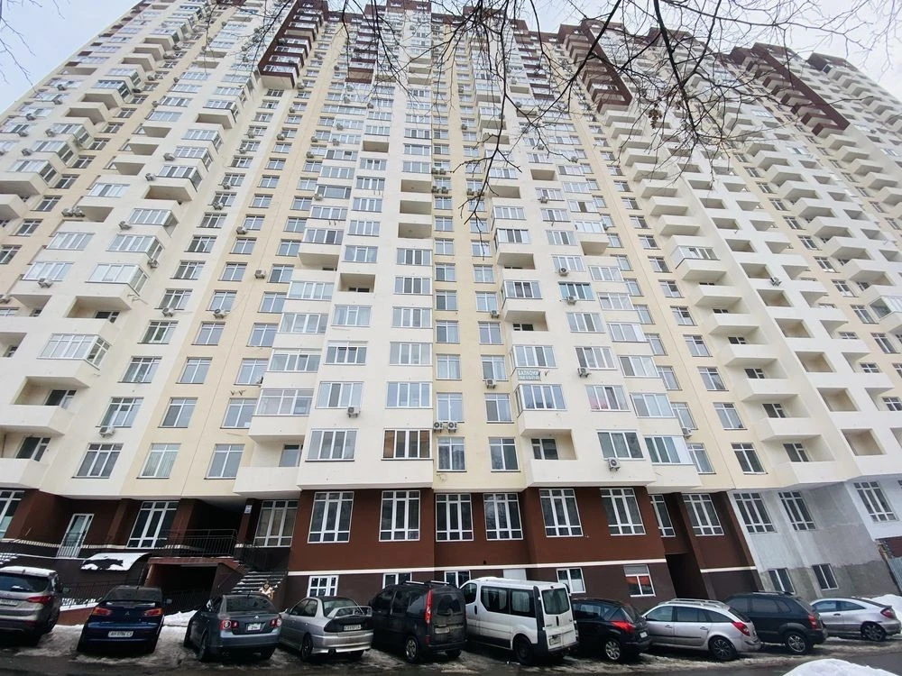 Здам в оренду 2к квартиру м. Шулявська, вул. Польова 73