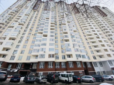 Здам в оренду 2к квартиру м. Шулявська, вул. Польова 73