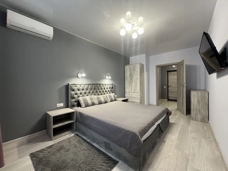 Оренда 1-кім 45 м² с ремонтом Правды 41г ЖК Варшавский кварт