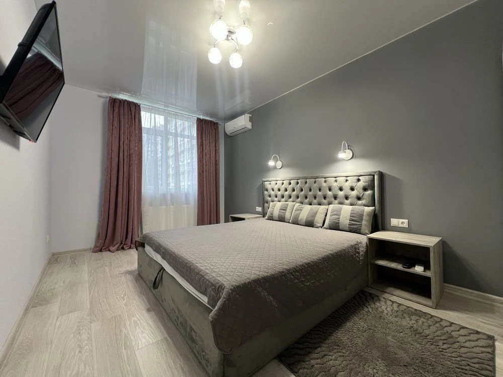 Оренда 1-кім 45 м² с ремонтом Правды 41г ЖК Варшавский кварт