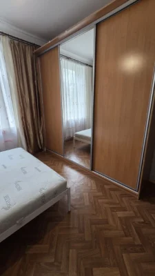 Довгостроково 2-кімнатна квартира метро Дарниця, пішки 3 хв,