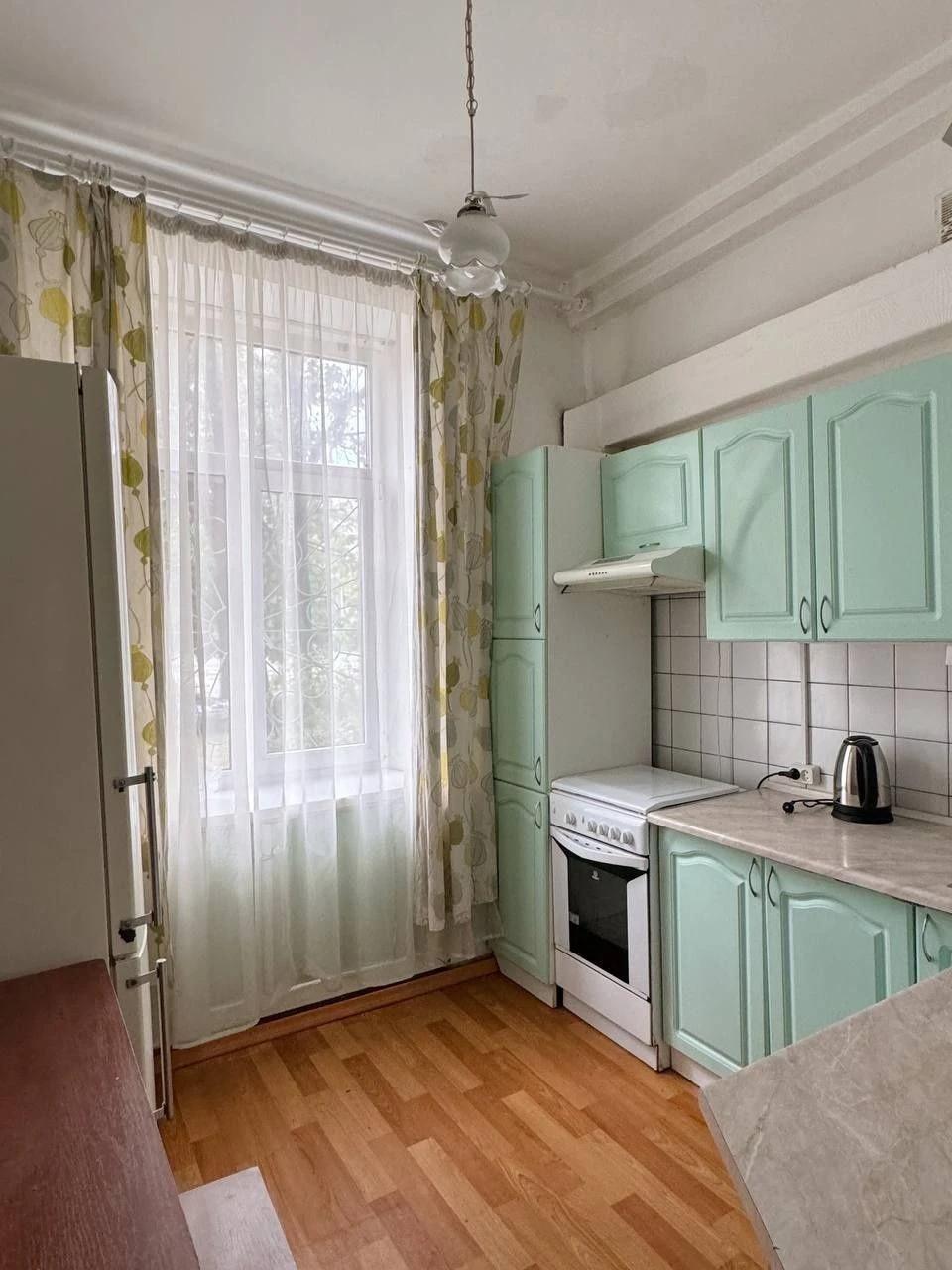 Довгостроково 2-кімнатна квартира метро Дарниця, пішки 3 хв,
