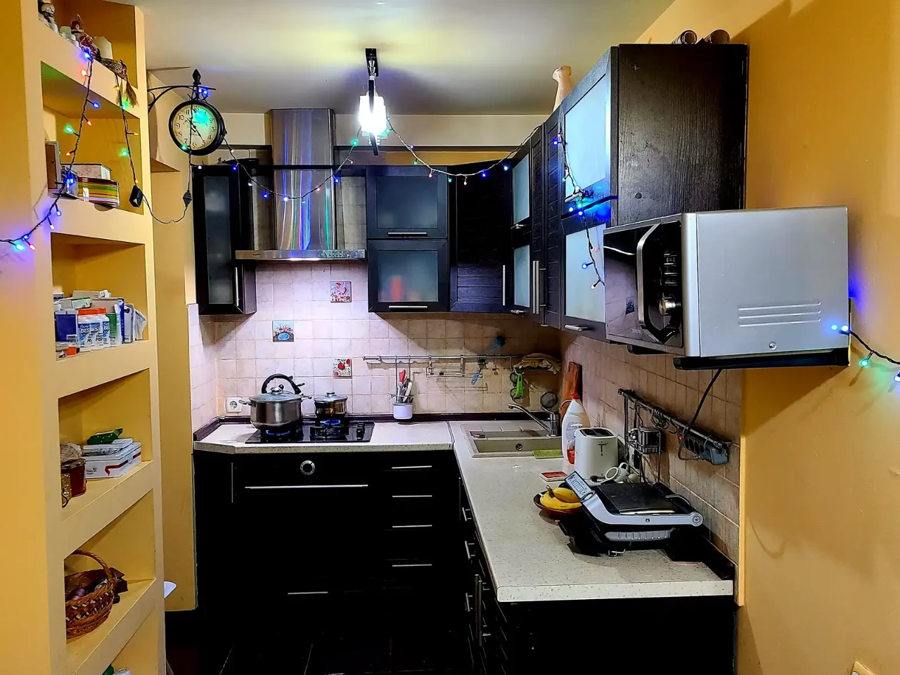 Продаж квартири 3-кімн. 62 м² 9/9 пов.