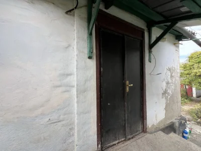 Половина будинку на центральному ринку