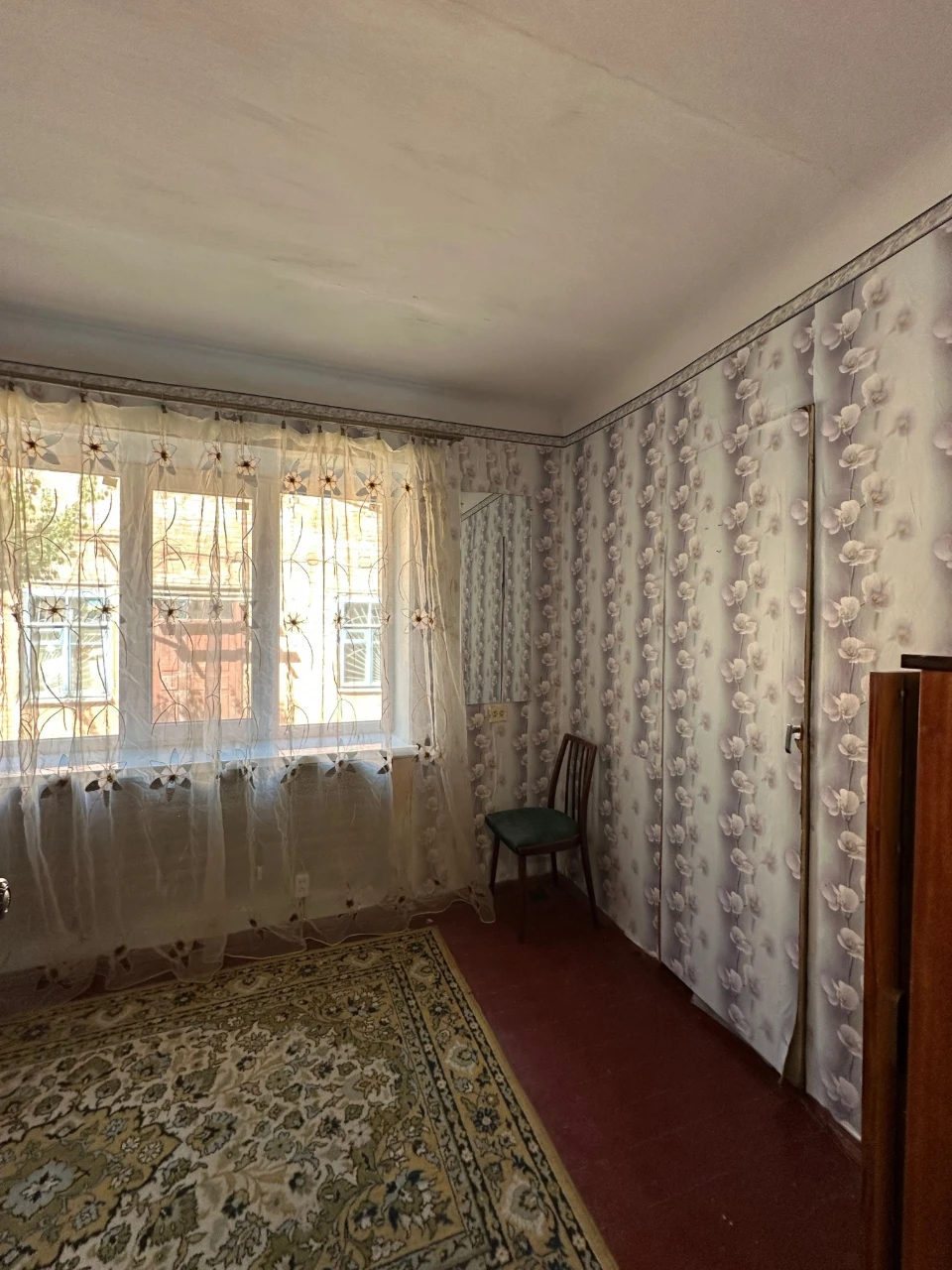 Продается 2х комнатная квартира с мебелью