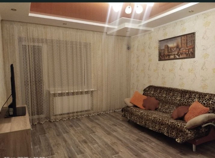 Продаж чотири кімнатної квартири