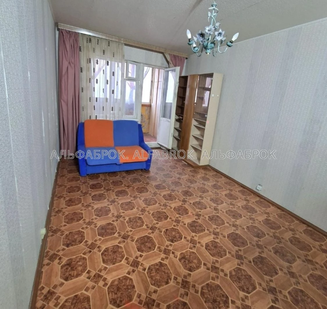 вул. Рональда Рейгана, 30А, Деснянський район, орієнтир Троє