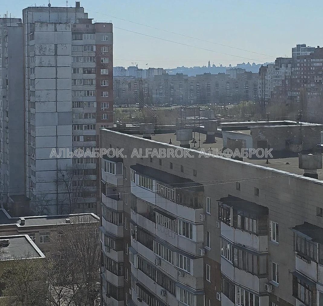 вул. Рональда Рейгана, 30А, Деснянський район, орієнтир Троє