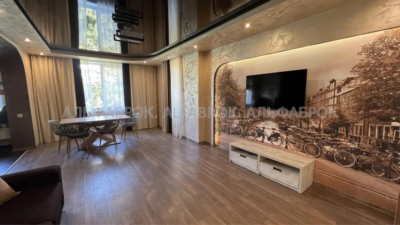 вул. Елизаветы Шахатуни, 2, Святошинський район, орієнтир Бі