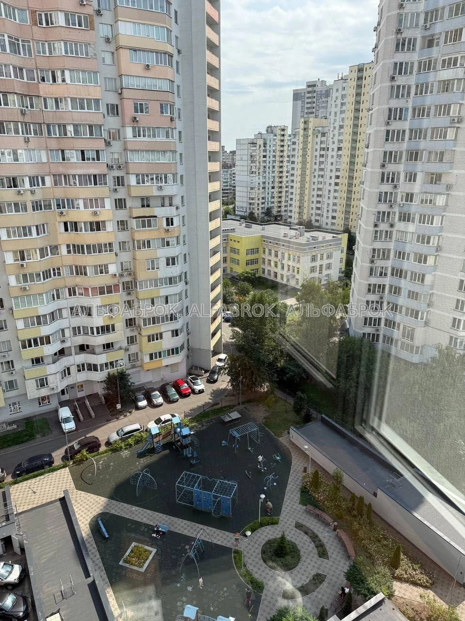 вул. Пчілки Олени (Елены Пчилки), Дарницький район, орієнтир