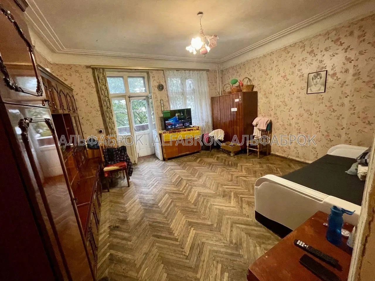 вул. Пирогова, 2, Шевченківський район, орієнтир Центр