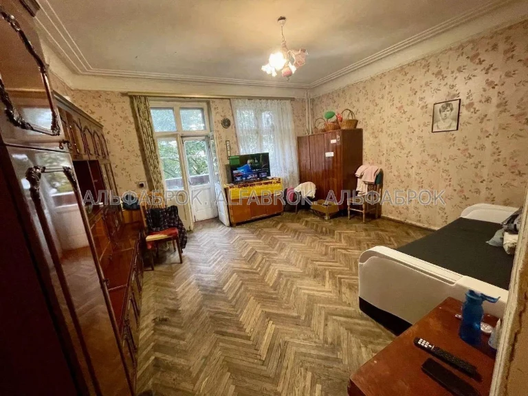 вул. Пирогова, 2, Шевченківський район, орієнтир Центр
