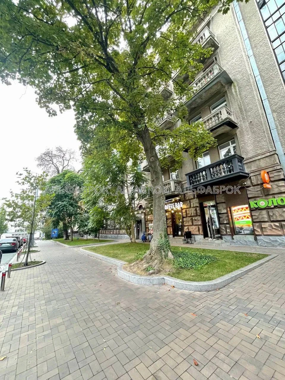 вул. Пирогова, 2, Шевченківський район, орієнтир Центр