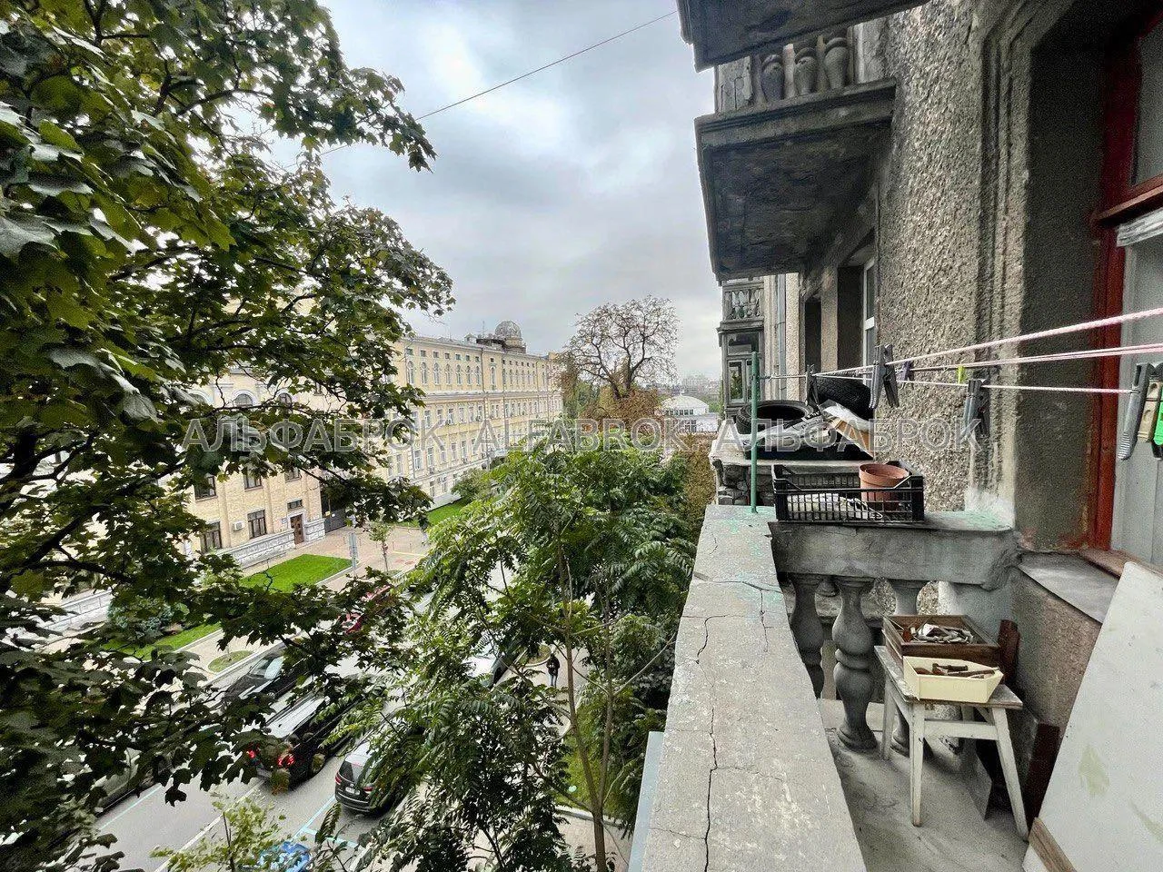 вул. Пирогова, 2, Шевченківський район, орієнтир Центр