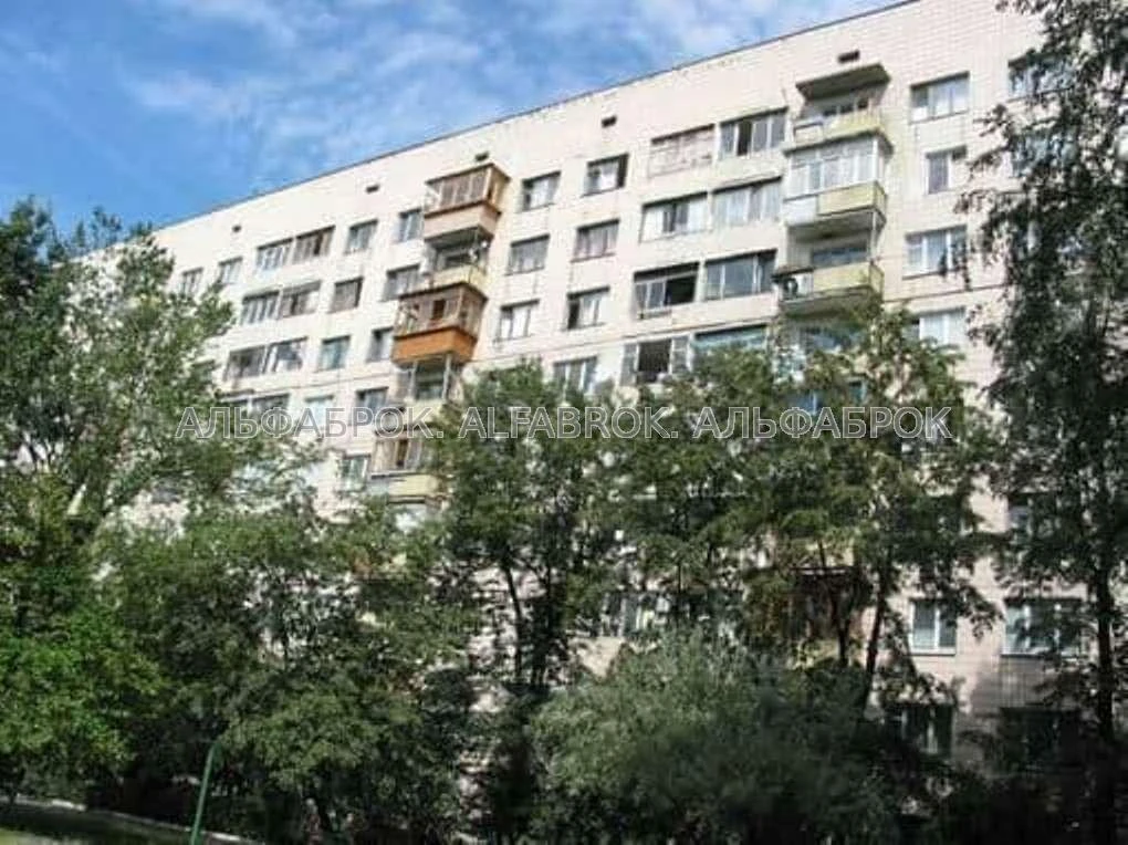бул. Вернадського Академіка, 85, Святошинський район, орієнт