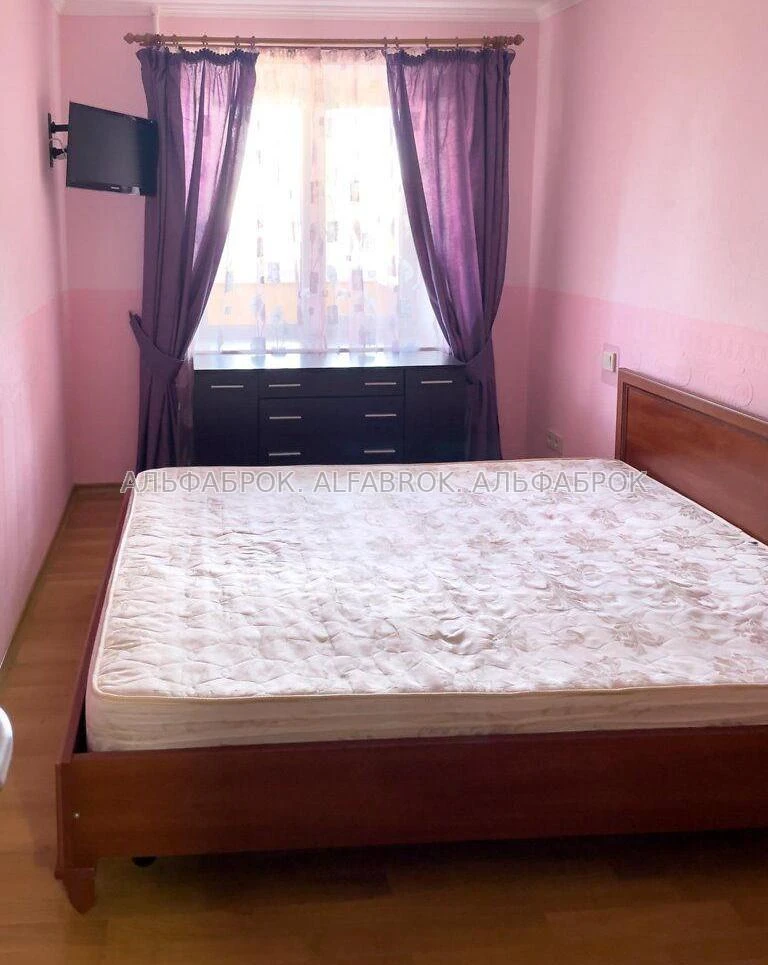 вул. Данила Щербаківського, 54, Шевченківський район, орієнт