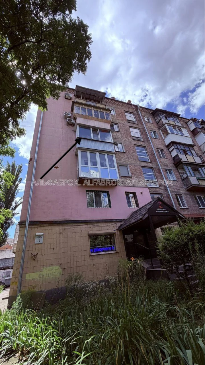 вул. Дегтярівська, 11, Шевченківський район, орієнтир Шевчен