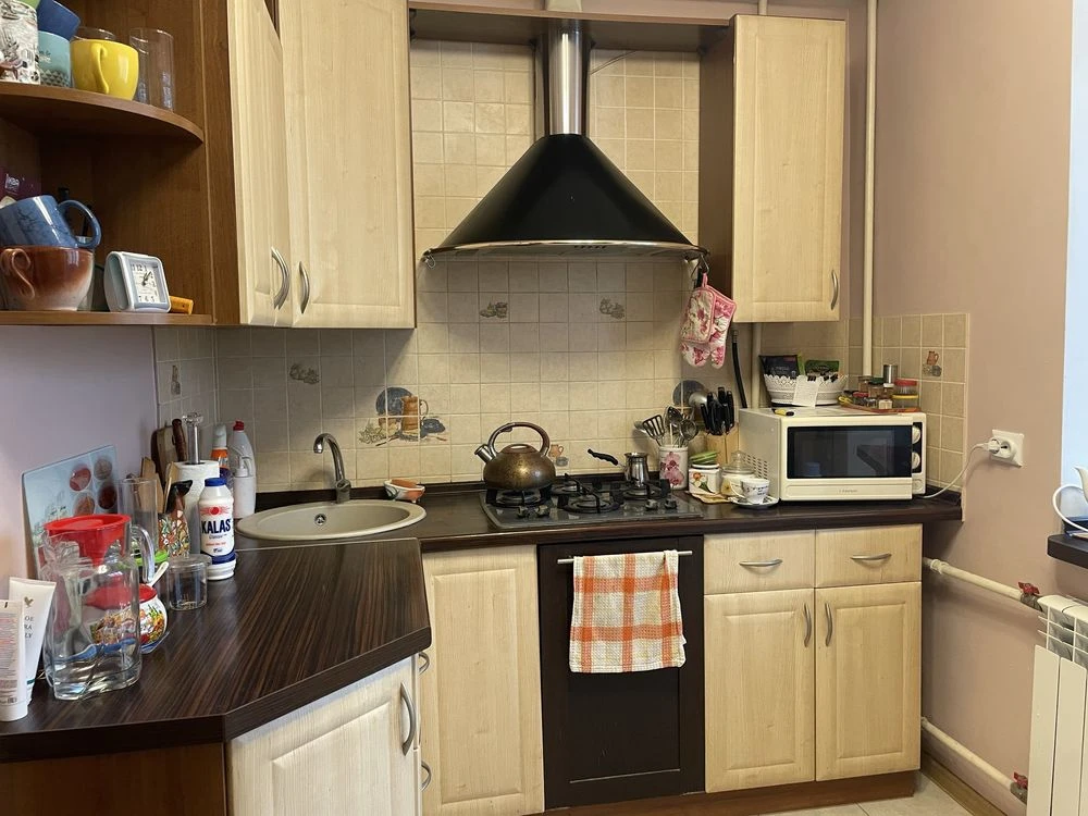 Продаж 1 кім.кв. вул.Прирічна , 27в