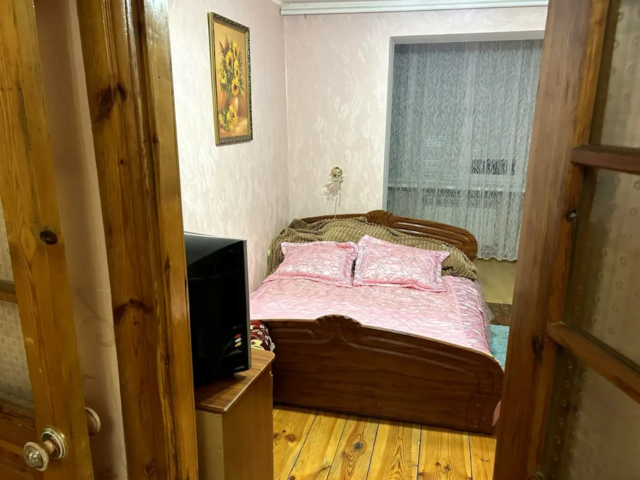Продаж квартири 3-кімн. 66 м² 2/5 пов.