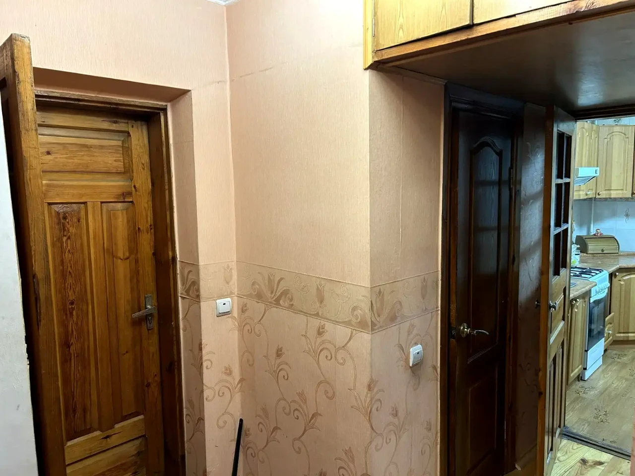 Продаж квартири 3-кімн. 66 м² 2/5 пов.