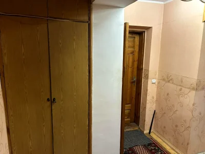 Продаж квартири 3-кімн. 66 м² 2/5 пов.