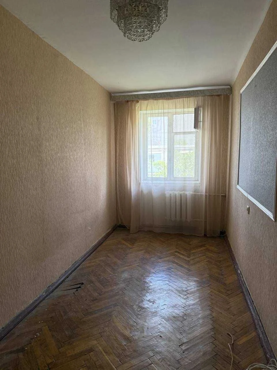 Продам 2-кімнатну квартиру в Аркадії, засклений балкон, комо