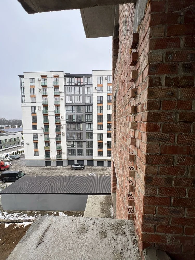 Продаж 3-кімнатної квартри район озера