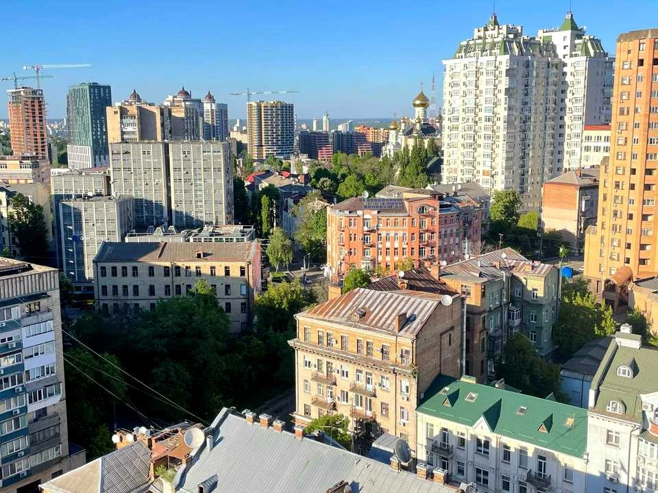 Квартира. Київ, Дмитрівська вул.