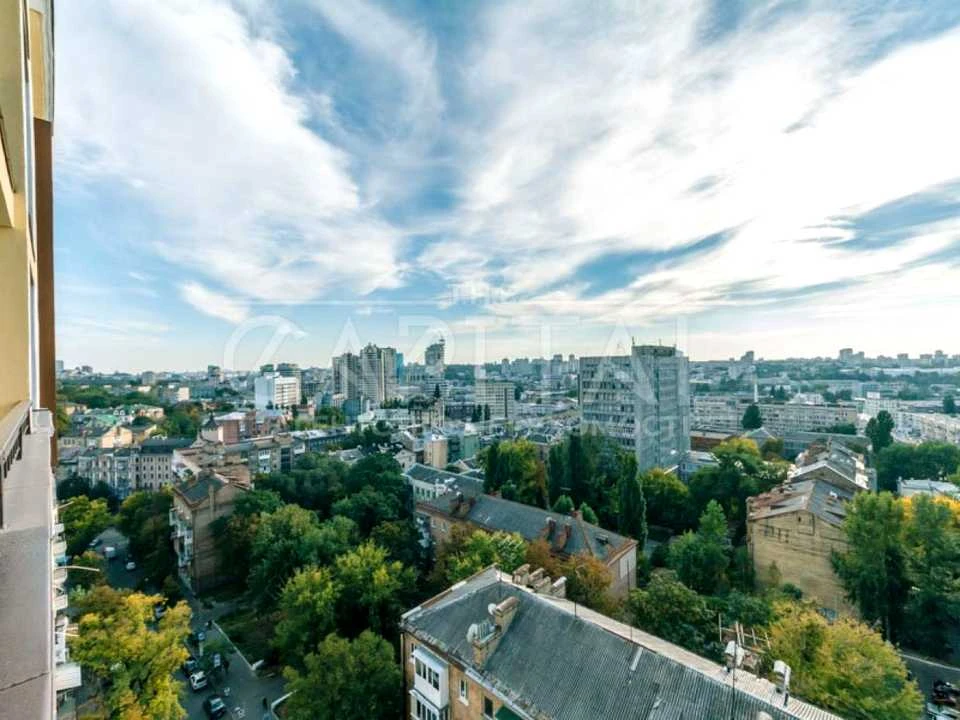 Квартира. Київ, Гоголівська вул.