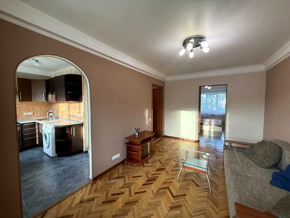 Квартира. Київ, Дарницький бульв.