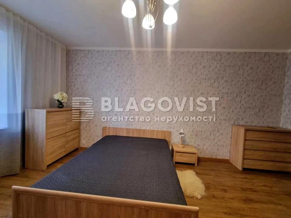 Квартира. Київ, Дениса Рачінського вул.