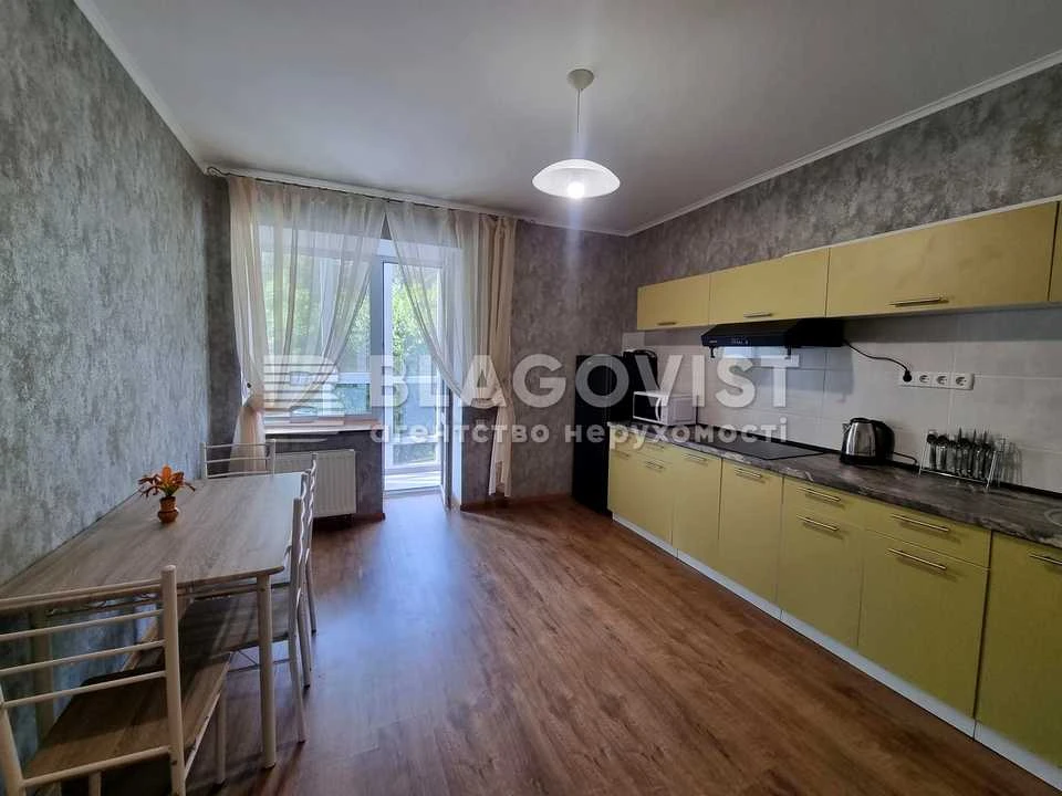 Квартира. Київ, Дениса Рачінського вул.
