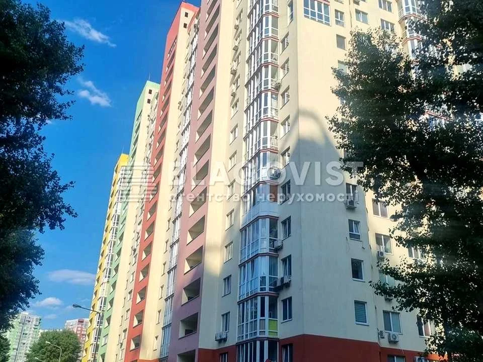 Квартира. Київ, Дениса Рачінського вул.