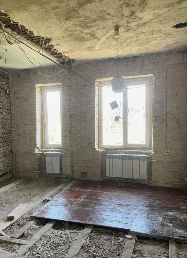Продаж 3 кімнатної квартири під ремонт
